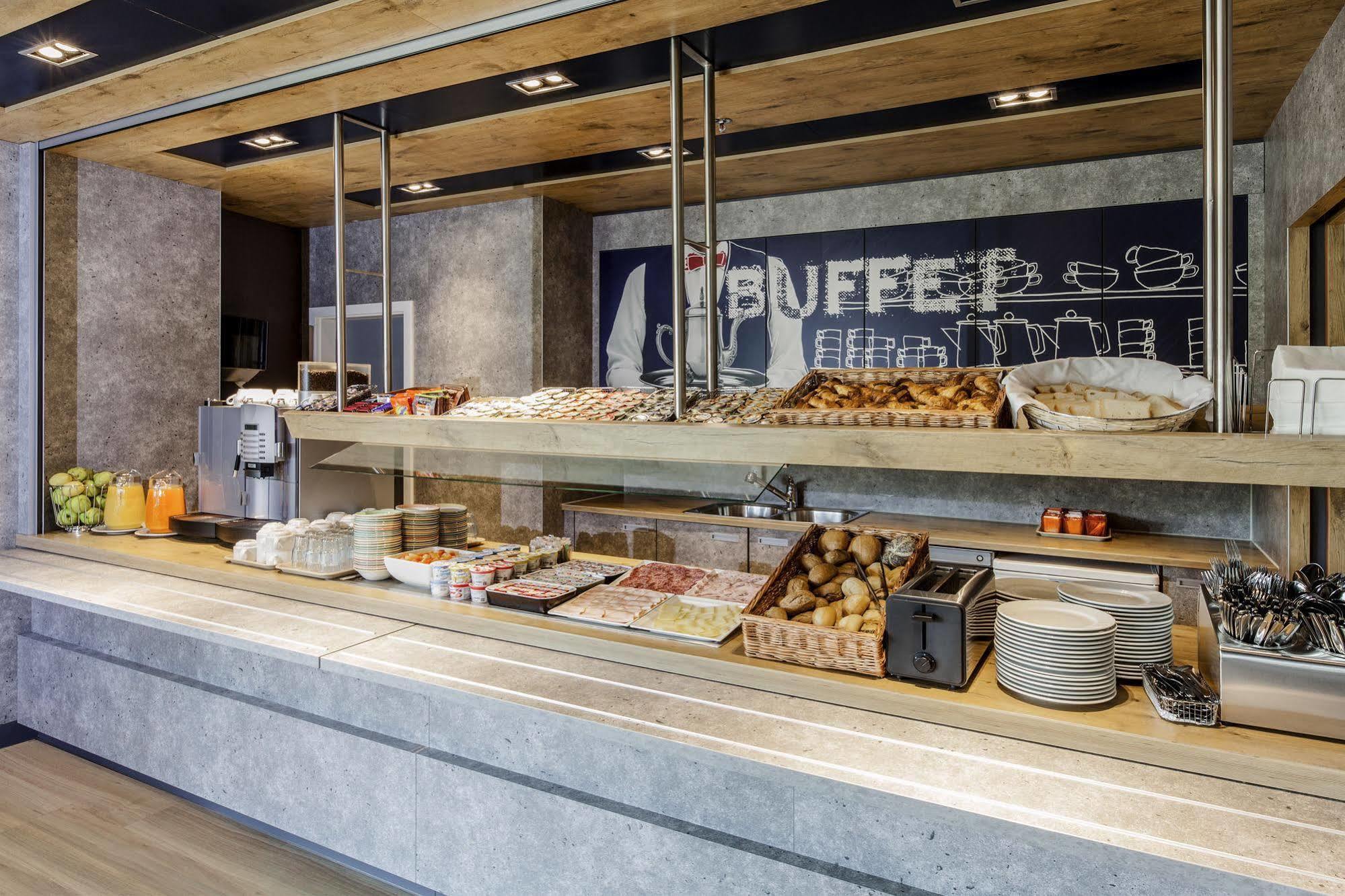 Ibis Budget Bern Expo Zewnętrze zdjęcie